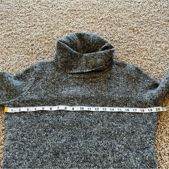 Express Wool Blend Cowl Bell Sleeve Black Gray Marled Sweater Size Large - Picture 8 of 9